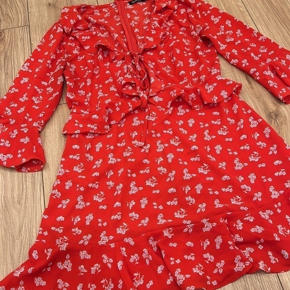 Ditsy Floral Print Ruffle Tea Mini Dress - Picture 9 of 12